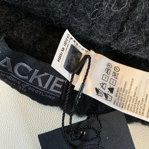 Canada Goose Block Rib Slouch Hat x Mackie Beanie NWT - www  display picture 2
